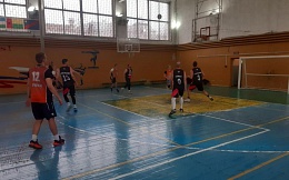 В БГТУ состоялся товарищеский матч по баскетболу между сборными командами БИТМ - БГТУ